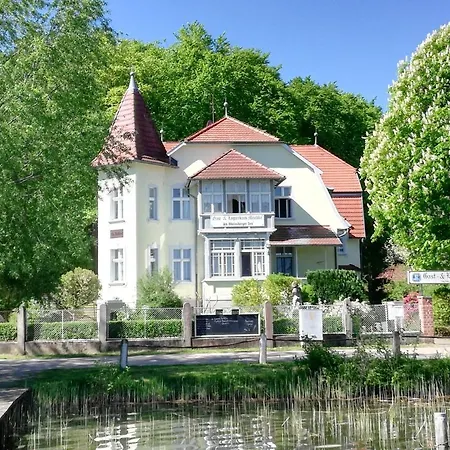 Gasthaus Am Rheinsberger See Guest house